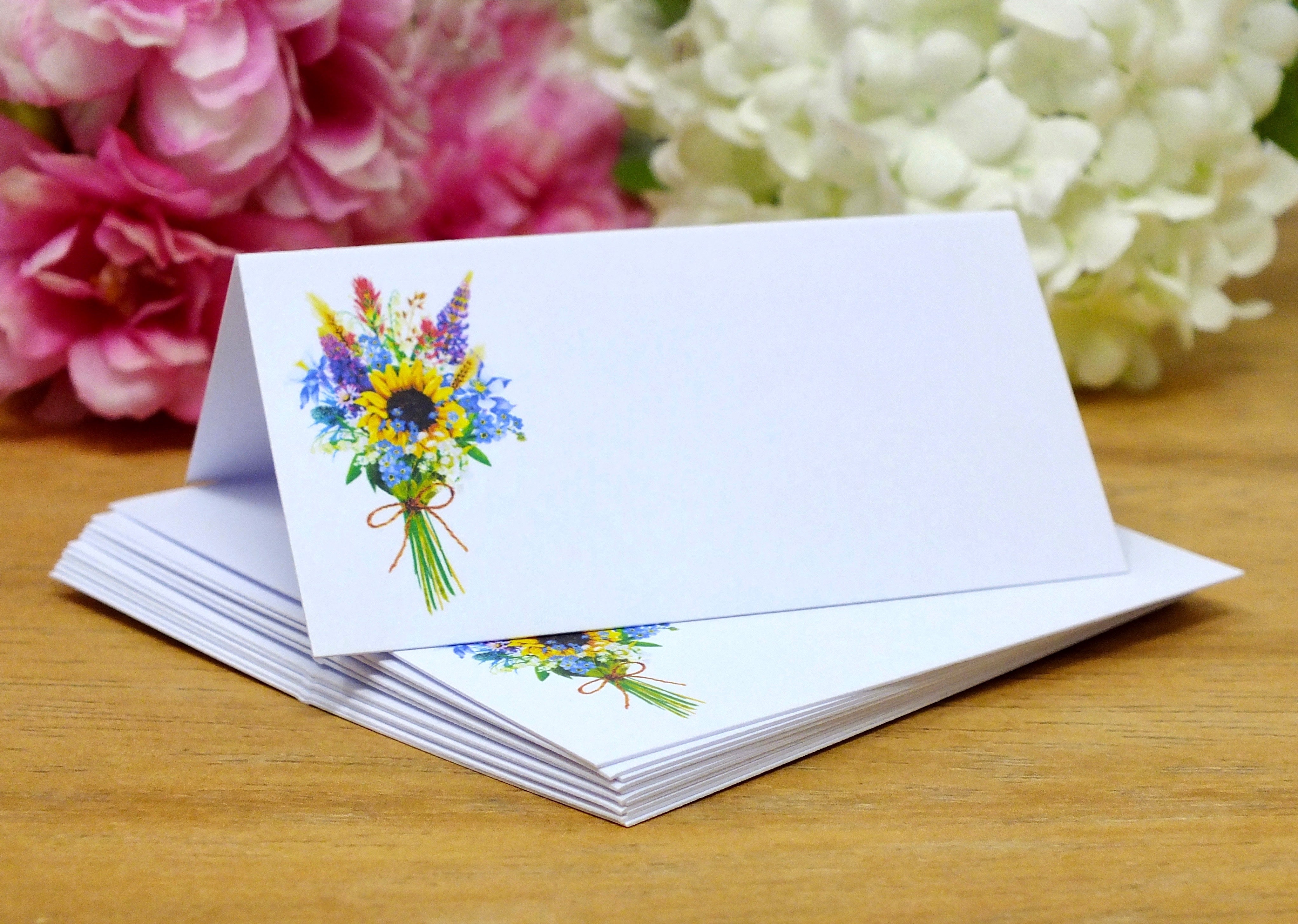 Wild Flower Place Cards for Wedding / Party - Pack of 12