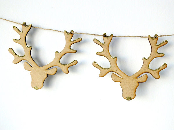 Wooden Stag Bunting - Hanging Christmas Garland Decoration Close 2